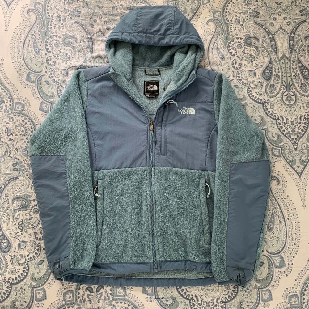 North Face Fleece, Size Medium, Light Blue